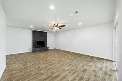 308 Brandywyne Drive, Friendswood, TX 77546 - Photo 7