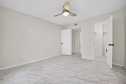 5929 Queensloch Drive #131, Houston, TX 77096 - Photo 27