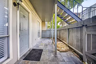 5929 Queensloch Dr, Houston, TX 77096 - Photo 5
