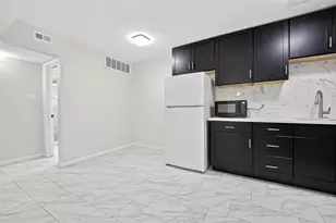 5929 Queensloch Dr, Houston, TX 77096 - Photo 11