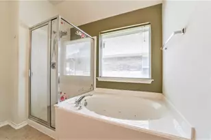 22868 Lantern Hills Dr, Kingwood, TX 77339 - Photo 21