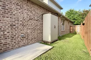 572 Southampton Ln, League City, TX 77573 - Photo 39