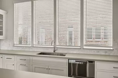 8711 Oak Kolbe Lane, Houston, TX 77080 - Photo 11