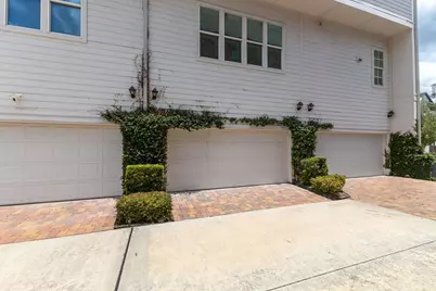 8711 Oak Kolbe Lane, Houston, TX 77080 - Photo 1