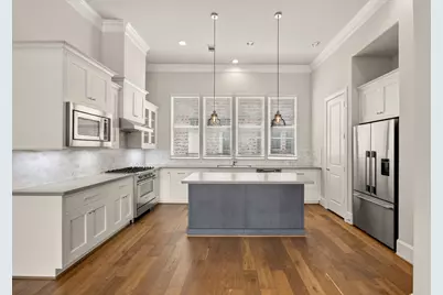 8711 Oak Kolbe Lane, Houston, TX 77080 - Photo 9