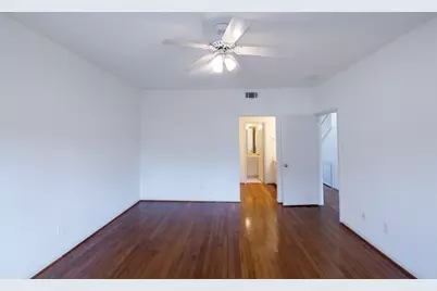 135 April Point Drive S, Conroe, TX 77356 - Photo 25