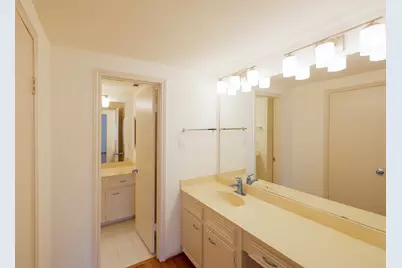 135 April Point Drive S, Conroe, TX 77356 - Photo 27