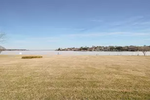 135 April Point Dr S, Conroe, TX 77356 - Photo 15