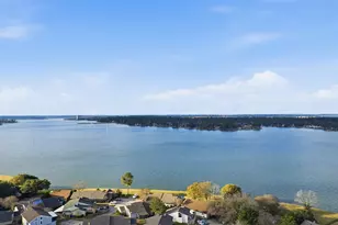 135 April Point Dr S, Conroe, TX 77356 - Photo 3