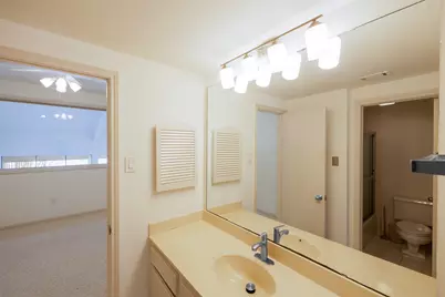 135 April Point Drive S, Conroe, TX 77356 - Photo 37