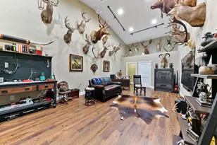 2222 N Main St, Highlands, TX 77562 - Photo 29