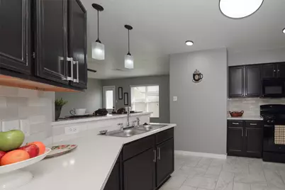 10606 Ince Lane, Houston, TX 77040 - Photo 13
