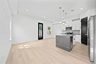 4930 Chennault Rd, Houston, TX 77033 - Photo 5