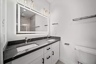 4930 Chennault Road #A, Houston, TX 77033 - Photo 9