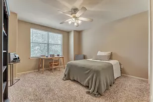 23 Douvaine Ct, The Woodlands, TX 77382 - Photo 37