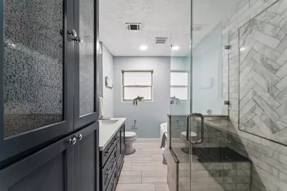 1910 Forest Hill Boulevard, Houston, TX 77023 - Photo 27