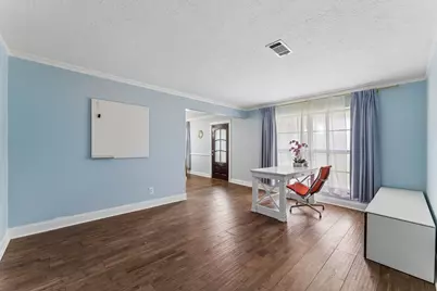 1910 Forest Hill Boulevard, Houston, TX 77023 - Photo 19