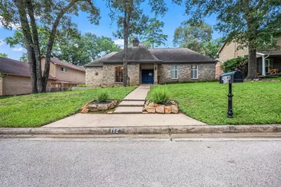 112 Broken Bough Lane, Conroe, TX 77304 - Photo 1