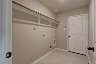 403 Black Walnut Dr, Conroe, TX 77304 - Photo 9