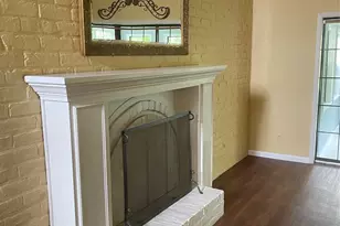 325 E Main St St, Brenham, TX 77833 - Photo 7