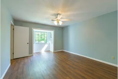 325 E Main St Street, Brenham, TX 77833 - Photo 11