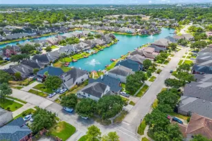 10130 Lakeside Gables Dr, Houston, TX 77065 - Photo 3