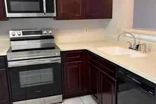 17281 Saturn Ln, Houston, TX 77058 - Photo 11