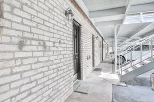2009 Stoney Brook Dr, Houston, TX 77063 - Photo 19