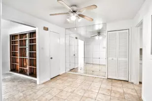 2009 Stoney Brook Dr, Houston, TX 77063 - Photo 9