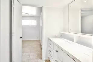 2009 Stoney Brook Dr, Houston, TX 77063 - Photo 13