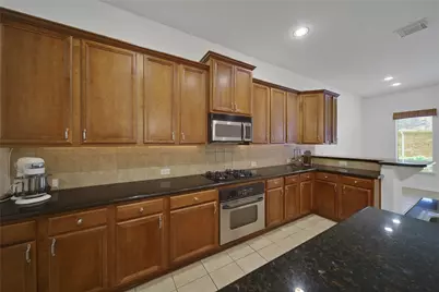 3330 Knollcrest Lane, Pearland, TX 77584 - Photo 11