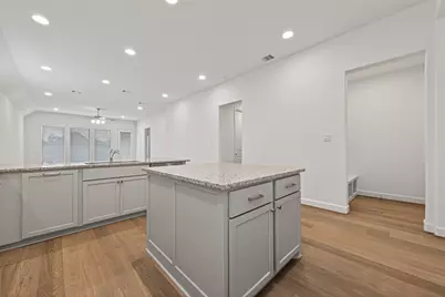 319 Silver Sage, Conroe, TX 77304 - Photo 13