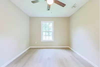 5839 Southurst Street, Houston, TX 77033 - Photo 17