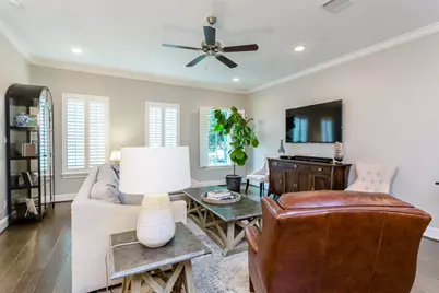 2413 Detering Street, Houston, TX 77007 - Photo 7