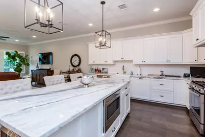 2413 Detering Street, Houston, TX 77007 - Photo 17