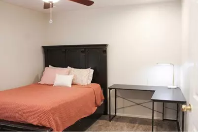 9907 Garnet Falls Drive, Rosharon, TX 77583 - Photo 7