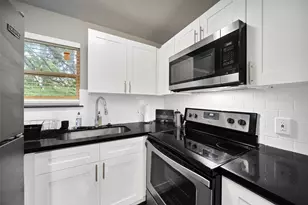 1953 Dryden St, Houston, TX 77030 - Photo 1