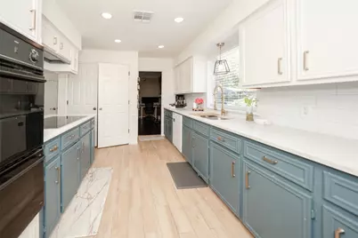 8306 Bo Jack Drive, Houston, TX 77040 - Photo 7