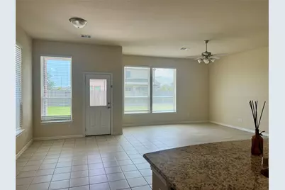 13201 Anchor Isle Court, Texas City, TX 77568 - Photo 3