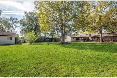 12510 Old River Drive, Mont Belvieu, TX 77523 - Photo 19