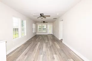 210 W Grange St, Weimar, TX 78962 - Photo 5