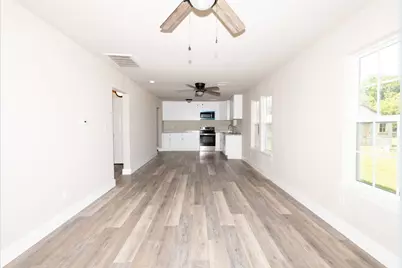 210 W Grange Street #B, Weimar, TX 78962 - Photo 3