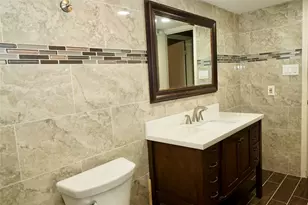 8275 Sands Point Dr, Houston, TX 77036 - Photo 13