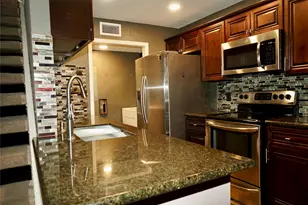 8275 Sands Point Dr, Houston, TX 77036 - Photo 5