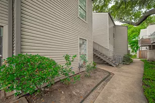 9707 Richmond Ave, Houston, TX 77042 - Photo 11