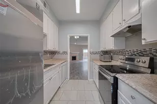 9707 Richmond Ave, Houston, TX 77042 - Photo 7