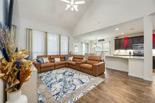 608 W Linnwood Dr, New Caney, TX 77357 - Photo 7