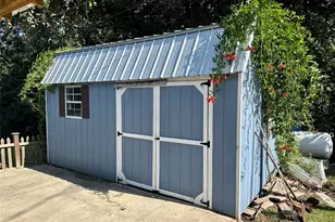 17 Oakhollow, Palacios, TX 77465 - Photo 3