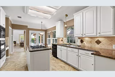 2430 Fairway Pointe Drive, League City, TX 77573 - Photo 11