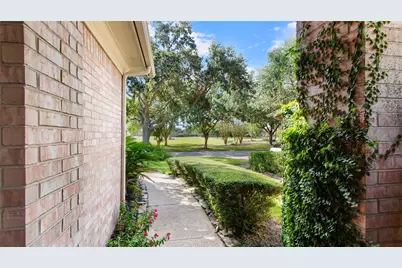 2430 Fairway Pointe Drive, League City, TX 77573 - Photo 3